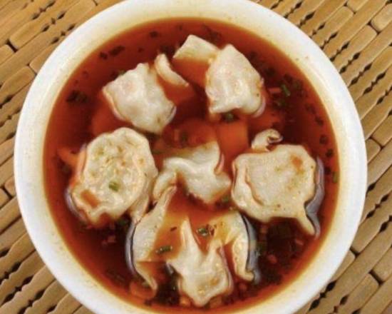 Chicken Dumplings in Peanut Hot Chilli Oil 香辣水饺